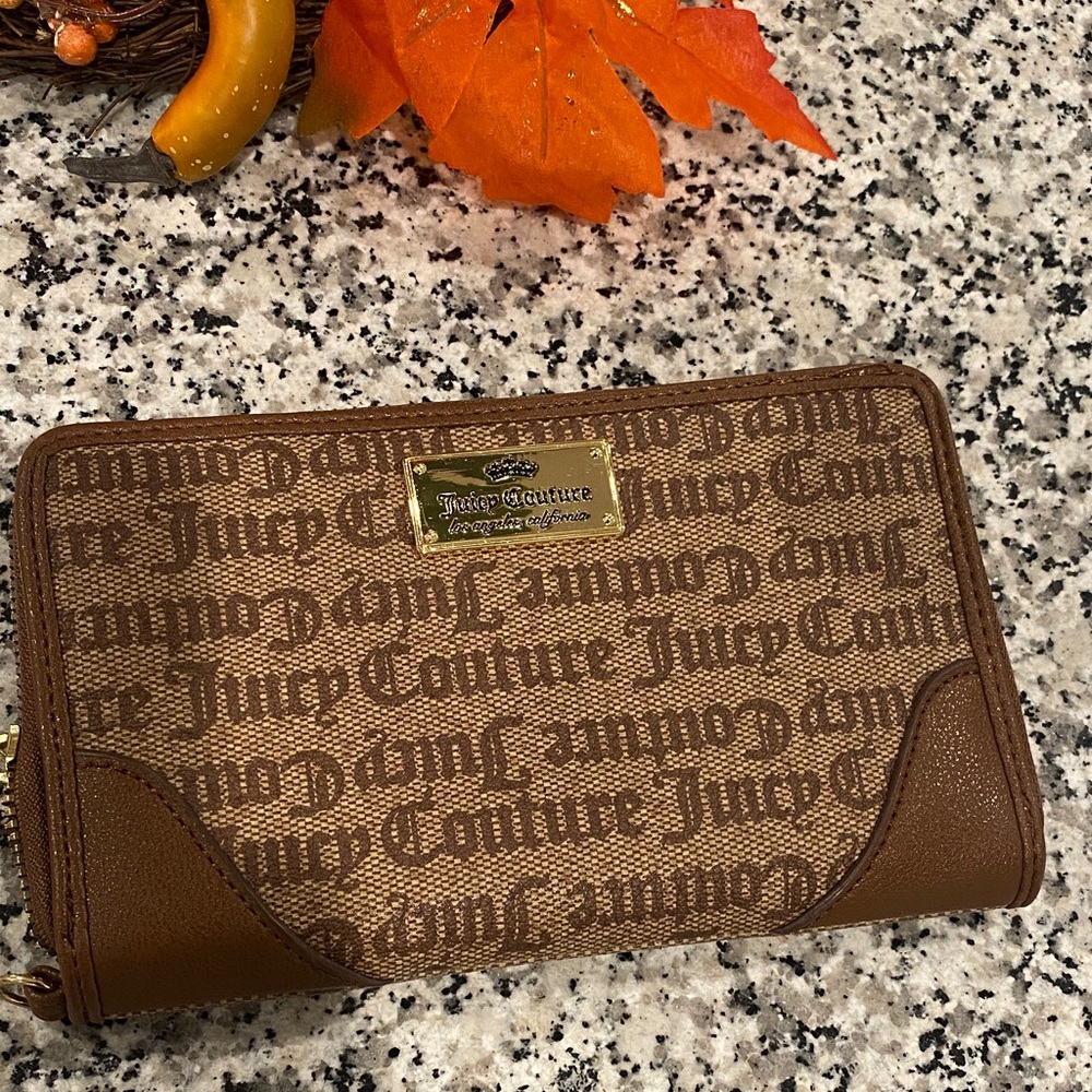 Juicy Couture Tan and Brown Logo Wallet